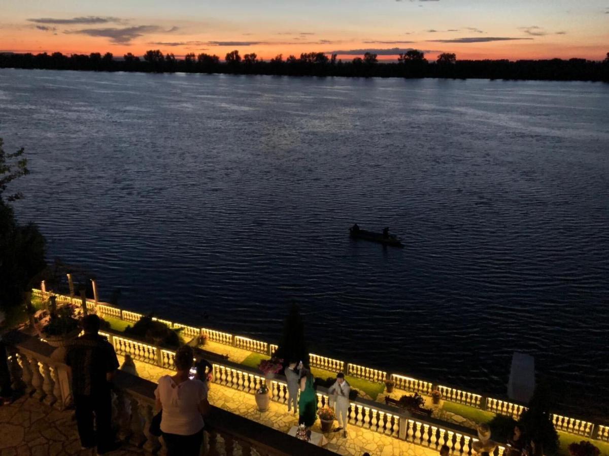 Vila Jugovo S Smederevo Luaran gambar