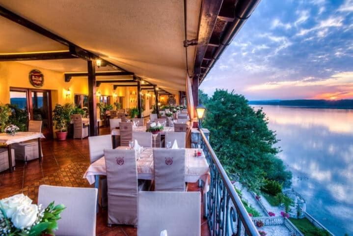Vila Jugovo S Smederevo Luaran gambar