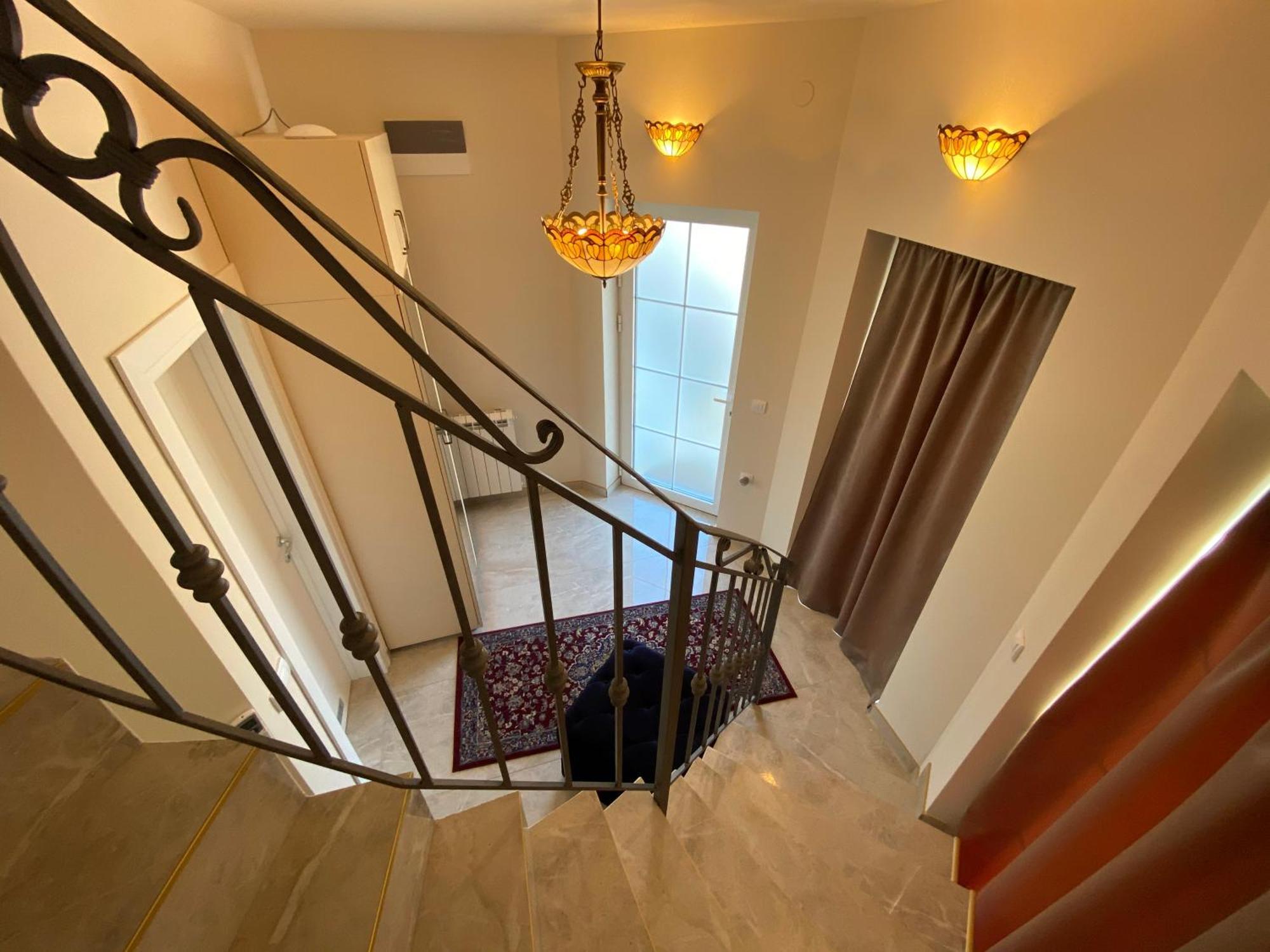 Vila Jugovo S Smederevo Bilik gambar
